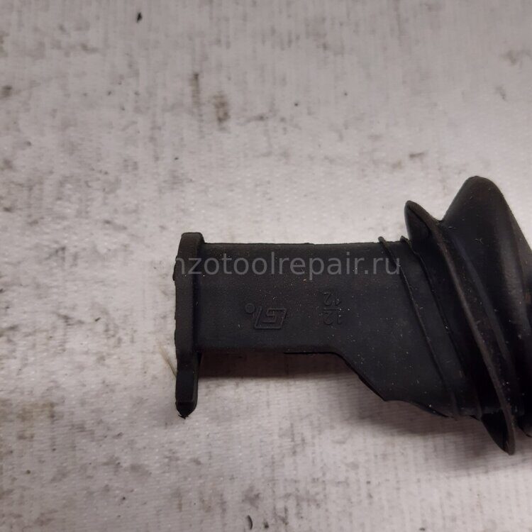 42381415400 Патрубок (70%) для очищенного воздуха  Stihl TS420